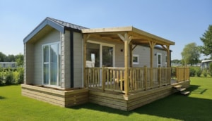 Stacaravan Titan - mooie veranda over de hele breedte van de stacaravan