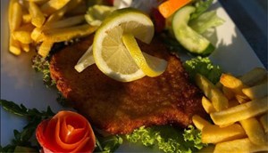 Lekker Duitse schnitzels met verschillende sauzen